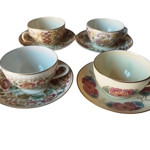 Zsolnay kávéscsészék, Körpecsétes Zsolnay porcelán kávéscsészék, Aranykontúrozott Zsolnay kávéscsésze - 1 db 11.900 Ft - otthon & életmód - konyhafelszerelés, tálalás - tálalás - bögre & csésze - Meska.hu