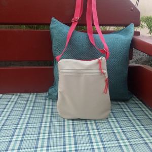 Piros Cross Body Bag  - táska & tok - kézitáska & válltáska - vállon átvethető táska - Meska.hu