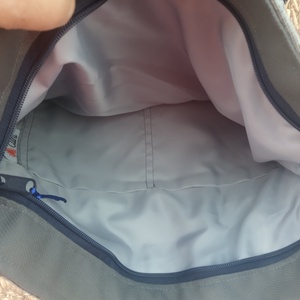 Rolltop hátizsák, szürke hímzett - táska & tok - hátizsák - roll top hátizsák - Meska.hu