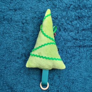 Karácsonyfa babáknak-farkasfoggal - játék & sport - 3 éves kor alattiaknak - alvóka & rongyi - Meska.hu