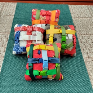 Montessori féle csatos párna- dínós - játék & sport - készségfejlesztő és logikai játék - oktató játékok - Meska.hu