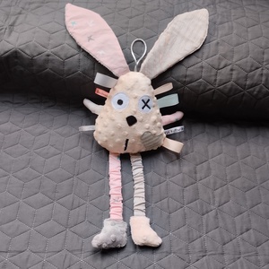 Játszó pajti, barack színű, Játék & Sport, 3 éves kor alattiaknak, Alvóka & Rongyi, Hímzés, Varrás, MESKA