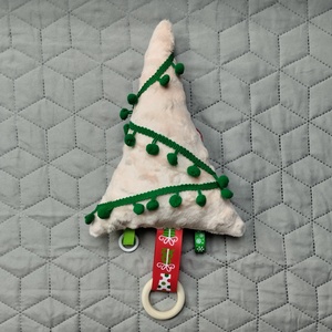 Karácsonyfa babáknak, barack színű-zöld rojttal - játék & sport - 3 éves kor alattiaknak - alvóka & rongyi - Meska.hu