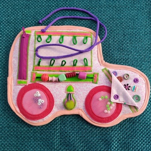 Matató tábla: Autó rózsaszín, virágos - játék & sport - készségfejlesztő és logikai játék - oktató játékok - Meska.hu