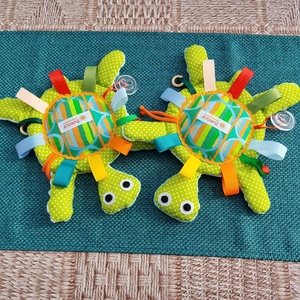 Játszó pajti, teknős-türkiz színű - baba - mama - baba játékok - szundikendő, alvóka - Meska.hu