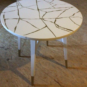 Kisaszatal kintsugi mintával, Otthon & Életmód, Bútor, Asztal, Famegmunkálás, Festett tárgyak, MESKA