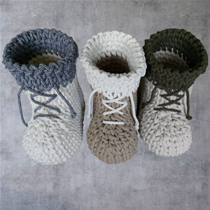 Ünnepi horgolt tároló - Csizma - otthon & életmód - babaszoba, gyerekszoba - játéktároló - Meska.hu