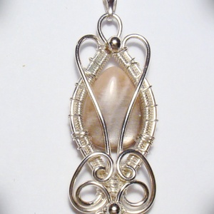 Ezüstözött, nikkelmentes indiai holdkő medál - Meska.hu