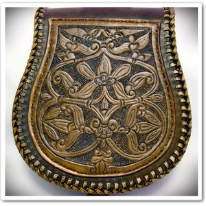 Bőr tarsoly rakamazi mintával -  - Meska.hu