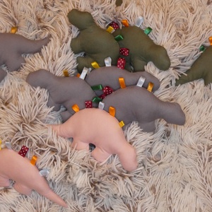 Címke dínó - Meska.hu