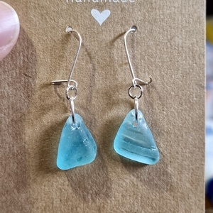 Valódi tengeri üvegből készült fülbevaló. , Ékszer, Fülbevaló, Lógó fülbevaló, Ékszerkészítés, MESKA