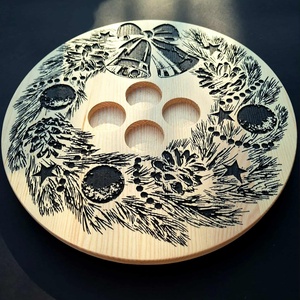 Prémium borovi fenyőből készült, gravírozott adventi koszorú. (advent1) - karácsony - adventi díszek - adventi koszorú - Meska.hu