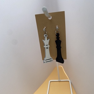 Sakkfülbevaló - ékszer - fülbevaló - lógó fülbevaló - Meska.hu
