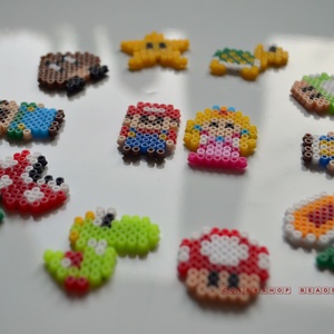 Super Mario mini hűtőmágnes készlet (12 db) - otthon & életmód - konyhafelszerelés, tálalás - konyhai dekoráció - hűtőmágnes - Meska.hu