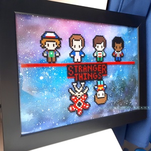 Stranger Things (pixel art) kép A4 - otthon & életmód - dekoráció - kép & falikép - 3d képek - Meska.hu