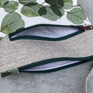 Crossbody  Zöld levelek juta alapon  - táska & tok - kézitáska & válltáska - vállon átvethető táska - Meska.hu