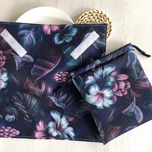 Gyűrődésmentes, vízlepergető Újraszalvéta és Nasizacsi - Trópusi virágok - otthon & életmód - konyhafelszerelés, tálalás - konyhai textil - szalvéta - Meska.hu