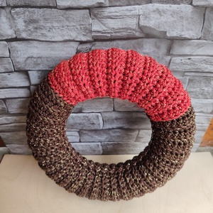 Horgolt karácsonyi / adventi koszorú, ajtódísz alap (30 cm) / Christmas crochet-covered wreath base - kellékek & szerszámok - dekorációs kellékek - koszorú, koszorúalap - Meska.hu