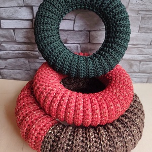 Horgolt karácsonyi  / adventi koszorú, ajtódísz alap (20 cm) / Christmas crochet-covered wreath base - Meska.hu