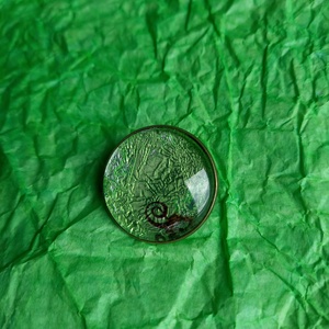 Zöld bronz alapú kitűző alapon - ékszer - kitűző és bross - Meska.hu