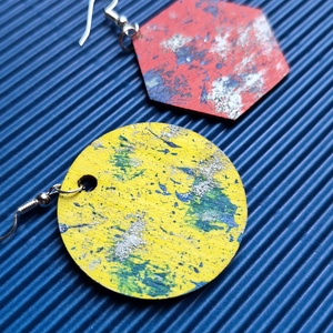 Sárga-pink fa nagy alakú mintás fülbevaló, Ékszer, Fülbevaló, Lógó fülbevaló, Ékszerkészítés, MESKA