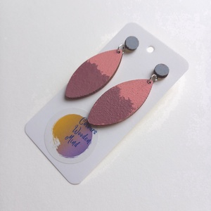 Mályva és rózsaszín hosszúkás fa fülbevaló-KIFUTÓ TERMÉK - ékszer - fülbevaló - lógó fülbevaló - Meska.hu