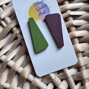 Bordó és olívazöld aszimmetrikus fa fülbevaló - ékszer - fülbevaló - lógó fülbevaló - Meska.hu