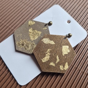 Absztrakt nagy alakú barna-arany fa fülbevaló - ékszer - fülbevaló - lógó fülbevaló - Meska.hu