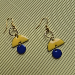 Sárga-kék zománc lógós fülbevaló  - ékszer - fülbevaló - lógó fülbevaló - Meska.hu