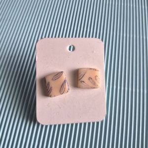 Bézs kék virágos mintás gyurma fülbevaló, Ékszer, Fülbevaló, Pötty fülbevaló, Ékszerkészítés, MESKA