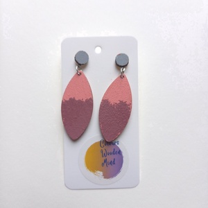 Mályva és rózsaszín hosszúkás fa fülbevaló-KIFUTÓ TERMÉK - ékszer - fülbevaló - lógó fülbevaló - Meska.hu