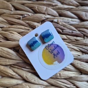 Kicsi kék fa bedugós fülbevaló , Ékszer, Fülbevaló, Pötty fülbevaló, Ékszerkészítés, Famegmunkálás, MESKA