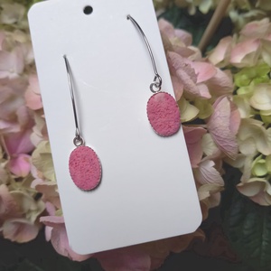 Lógós ovális rózsaszín gyurma fülbevaló, Ékszer, Fülbevaló, Lógó fülbevaló, Ékszerkészítés, MESKA