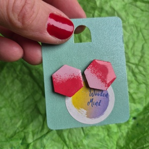 Piros-rózsaszín hatszög fa bedugós fülbevaló  - ékszer - fülbevaló - pötty fülbevaló - Meska.hu