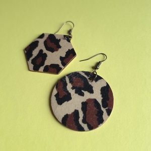 Aszimmetrikus állat nagy  fa fülbevaló - ékszer - fülbevaló - lógó fülbevaló - Meska.hu