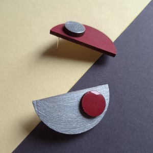 Piros-ezüst félkör aszimmetrikus fa fülbevaló - ékszer - fülbevaló - lógó fülbevaló - Meska.hu