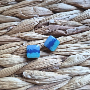 Kicsi kék fa bedugós fülbevaló  - ékszer - fülbevaló - pötty fülbevaló - Meska.hu