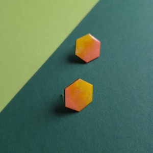 Hatszögű narancssárga-sárga fa bedugós fülbevaló , Ékszer, Fülbevaló, Pötty fülbevaló, Ékszerkészítés, Famegmunkálás, MESKA