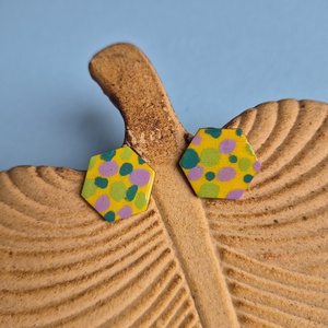 Fa bedugós pasztel fülbevaló lila-sárga-rürkíz színben - ékszer - fülbevaló - pötty fülbevaló - Meska.hu