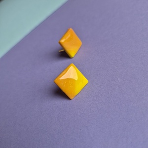 Sárga-narancsos barnás gyurma bedugós fülbevaló  - ékszer - fülbevaló - pötty fülbevaló - Meska.hu