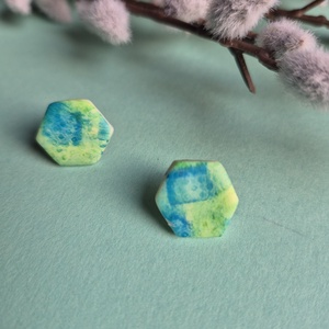 Zöld-kék gyurma hatszög fülbevaló, Ékszer, Fülbevaló, Pötty fülbevaló, Ékszerkészítés, Festett tárgyak, MESKA