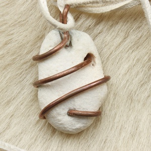 Korallmedálos nyaklánc - ékszer - nyaklánc - medálos nyaklánc - Meska.hu