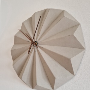 Szürke design Beton Óralap, fa mutatókkal egyedi design - otthon & életmód - dekoráció - fali és függő dekoráció - falióra & óra - Meska.hu
