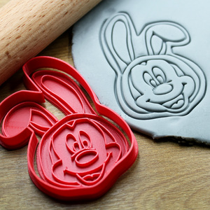 Húsvéti Mickey Egér Sütikiszúró Aranyos Mickey Mese Figurás Kiszúró, Otthon & Életmód, Konyhafelszerelés, tálalás, Sütés, főzés, Sütikiszúró, , MESKA