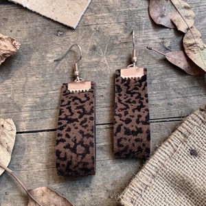 Drop theory - brown - fülbevaló nemesacél szerelékkel - ékszer - fülbevaló - lógó fülbevaló - Meska.hu