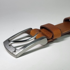 3cm széles konyak bőröv szálcsiszolt rozsdamentes acél csattal - ruha & divat - öv & övcsat - öv - Meska.hu 3cm széles konyak bőröv szálcsiszolt rozsdamentes acél csattal - ruha & divat - öv & övcsat - öv - Meska.hu