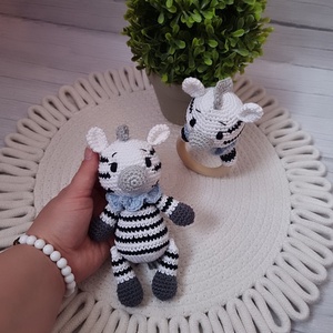 Zsombi zebra - Babaváró box - játék & sport - babalátogató ajándékcsomag - Meska.hu
