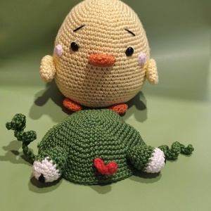 Béka sapkás csibe - játék & sport - plüssállat & játékfigura - más figura - Meska.hu