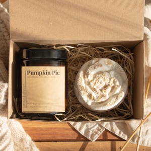 Őszi ajándékcsomag, Ajándék nőknek, Tökös pite Illatgyertya Csomag, Self Care Gift Box, Szójaviasz gyertya, Szépségápolás, Kozmetikai ajándékcsomag, Gyertya-, mécseskészítés, Kozmetikum készítés, MESKA