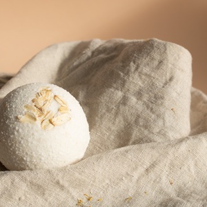 Karácsonyi Fűszeres Szójaviasz Illatgyertya, Ajándék nőknek, Natúr Kozmetikum Csomag, Self Care Gift Box - szépségápolás - kozmetikai ajándékcsomag - Meska.hu